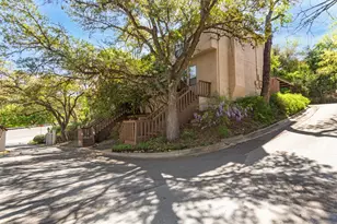 3601 Las Colinas Dr, Austin, TX 78731 - Photo 22