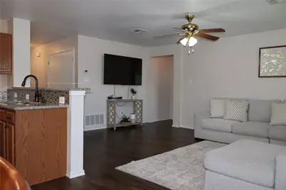 1910 Muscovy Cove, Taylor, TX 76574 - Photo 10