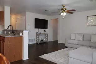 1910 Muscovy Cove, Taylor, TX 76574 - Photo 10