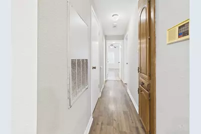 203 E 31st Street #204, Austin, TX 78705 - Photo 6