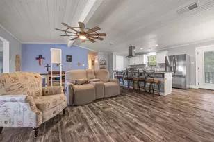 1215 Amanda Dr, Canyon Lake, TX 78133 - Photo 6