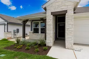 4905 Hazelnut Ln, Del Valle, TX 78617 - Photo 4