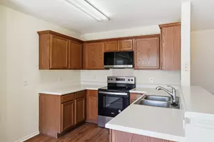 1910 Steeds Crossing, Pflugerville, TX 78660 - Photo 10