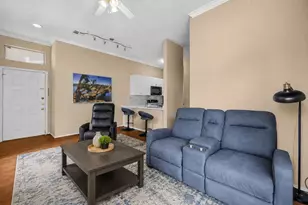 2802 Nueces St, Austin, TX 78705 - Photo 4