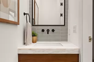 1610 Harvey St, Austin, TX 78702 - Photo 8