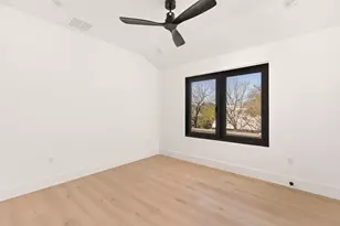 1610 Harvey St, Austin, TX 78702 - Photo 30
