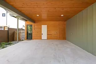 1610 Harvey St, Austin, TX 78702 - Photo 4