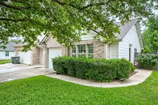 302 Ryan Ln, Georgetown, TX 78628 - Photo 2