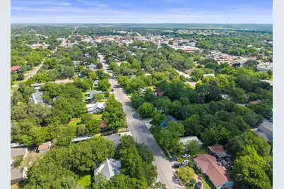 700 S Church Street, Lockhart, TX 78644 - Photo 2