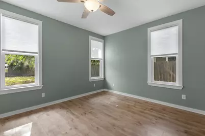 700 S Church Street, Lockhart, TX 78644 - Photo 24
