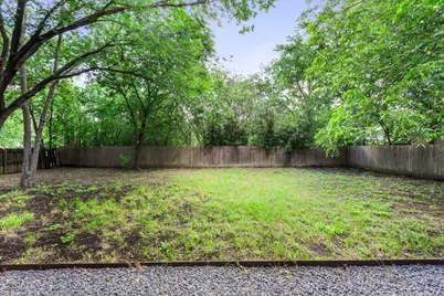 700 S Church Street, Lockhart, TX 78644 - Photo 32