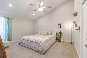 6915 10 Oaks Cir, Austin, TX 78744 - Photo 18