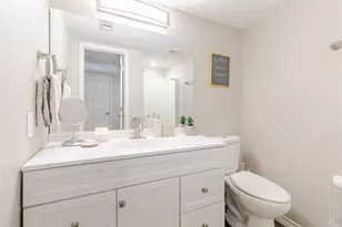 6915 10 Oaks Cir, Austin, TX 78744 - Photo 14