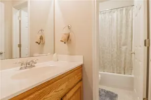3815 Lagoona Dr, Round Rock, TX 78681 - Photo 12