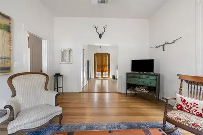 303 W College Street, Fredericksburg, TX 78624 - Photo 10