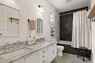 303 W College St, Fredericksburg, TX 78624 - Photo 24