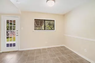 6808 Luckenbach Ln, Austin, TX 78729 - Photo 8