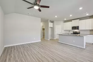 5008 Stockton Ln, Del Valle, TX 78617 - Photo 8