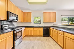 9109 Ipswich Bay Dr, Austin, TX 78747 - Photo 8