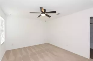 544 Rancho Del Cielo Loop, Jarrell, TX 76537 - Photo 14