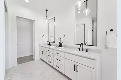 116 Mitchell Creek Drive, Horseshoe Bay, TX 78657 - Photo 18