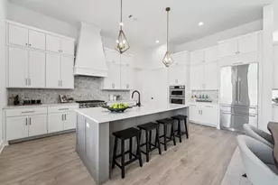 116 Mitchell Creek Dr, Horseshoe Bay, TX 78657 - Photo 2