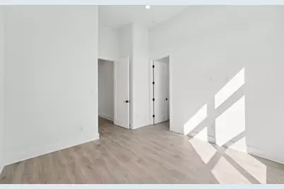 116 Mitchell Creek Drive, Horseshoe Bay, TX 78657 - Photo 24