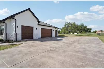 116 Mitchell Creek Drive, Horseshoe Bay, TX 78657 - Photo 10