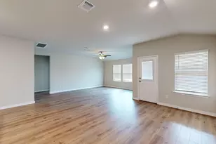 229 Dora Dr, Killeen, TX 76542 - Photo 8