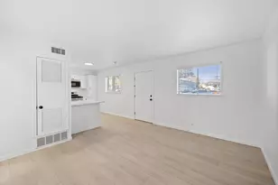 806 E 13th St, Georgetown, TX 78626 - Photo 16