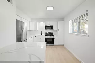 806 E 13th St, Georgetown, TX 78626 - Photo 20