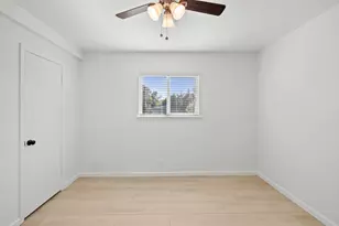 806 E 13th St, Georgetown, TX 78626 - Photo 36