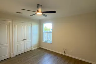 5805 Kevin Kelly Pl, Austin, TX 78727 - Photo 10