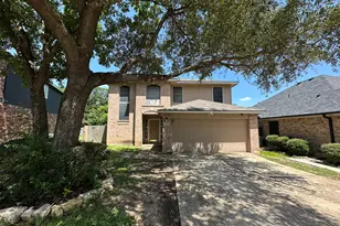 1917 White Oak Cir, Round Rock, TX 78681 - Photo 1