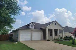 208 Hummingbird Ln, Leander, TX 78641 - Photo 2
