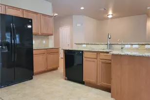 208 Hummingbird Ln, Leander, TX 78641 - Photo 6