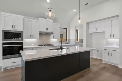 229 Pacific Grove Circle, Liberty Hill, TX 78642 - Photo 10