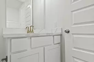 301 Sheepdog Dr, Liberty Hill, TX 78642 - Photo 14