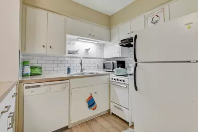 803 W 28th Street #103, Austin, TX 78705 - Photo 8