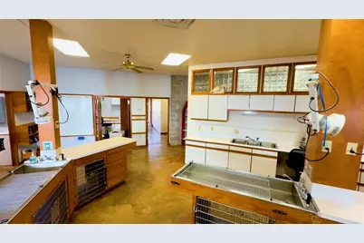 531 Highway 71 W, Smithville, TX 78957 - Photo 18