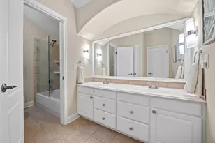 4 Hightrail Way, The Hills, TX 78738 - Photo 24