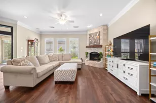 4 Hightrail Way, The Hills, TX 78738 - Photo 2
