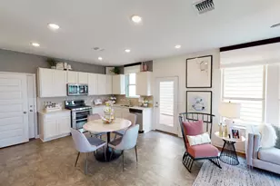 8105 Springsteen Dr, Austin, TX 78744 - Photo 4