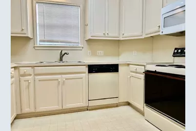 2100 San Gabriel Street #301, Austin, TX 78705 - Photo 2