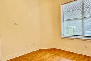 2100 San Gabriel St, Austin, TX 78705 - Photo 12