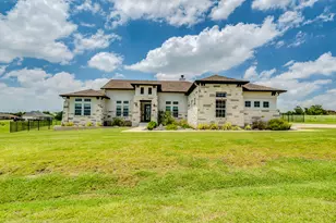 147 Hope St, Kyle, TX 78640 - Photo 2
