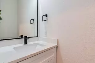 147 Hope St, Kyle, TX 78640 - Photo 20