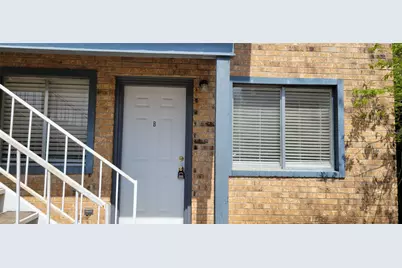 530 W Hopkins Street #B, San Marcos, TX 78666 - Photo 2