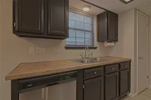 1804 Cedarlawn St, Taylor, TX 76574 - Photo 14