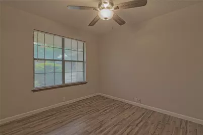 1804 Cedarlawn Street, Taylor, TX 76574 - Photo 20
